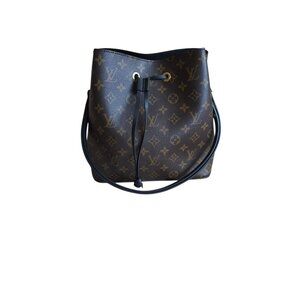 Louis Vuitton M M Neo Noe Leather Black Strap Micro Chipped Guaranteed Authentic